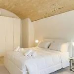Palazzo Della Torre 004 - Historical Modern Aparthotel