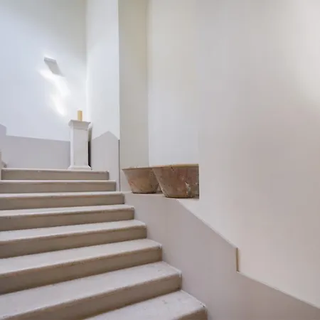 アパートホテル Palazzo Della Torre 004 - Historical Modern